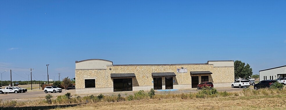 More Photos Of 5800 Kell Blvd, Wichita Falls Medical For Lease