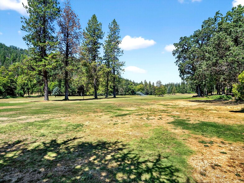 More Photos Of 16451 Golf rd, Cobb Golf Course Driving Range For Lease