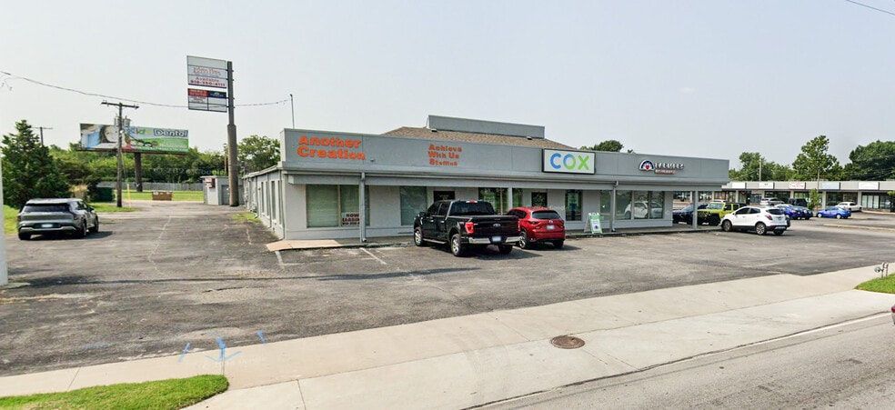 More Photos Of 10316-10400 E 21st St, Tulsa Unknown For Lease