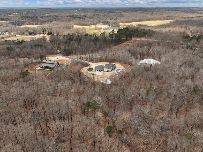 More Photos Of 3263 Tanners Mill Rd, Gainesville Specialty For Sale