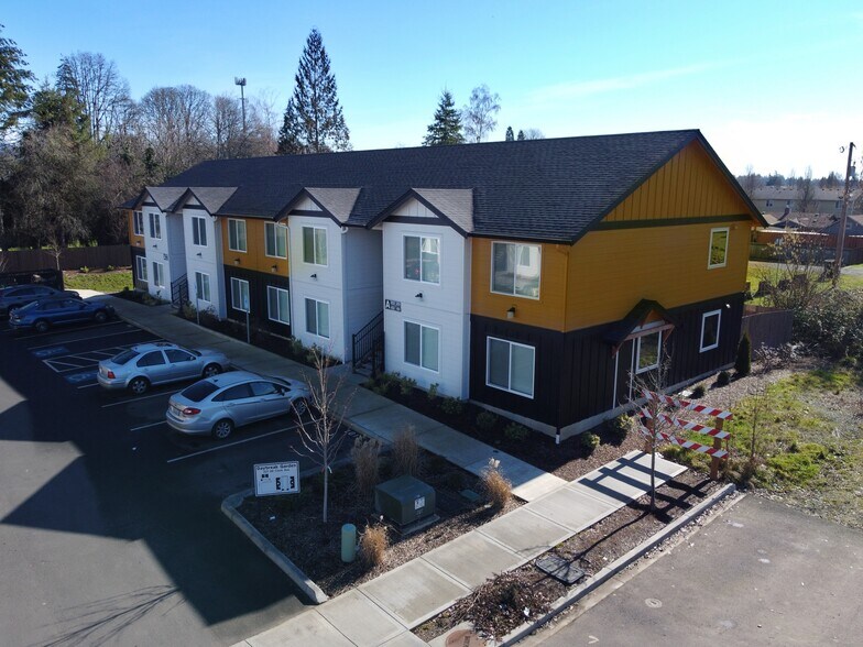 More Photos Of 219-221 SE Clark Ave, Battle Ground Apartments For Sale