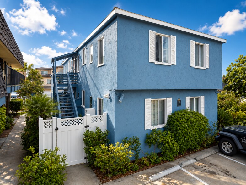 More Photos Of 849-855 Emerald St, San Diego Apartments For Sale