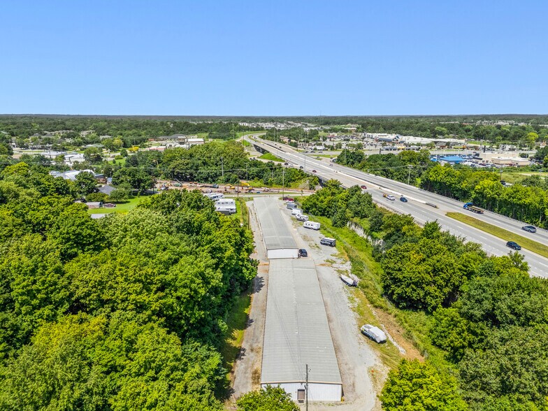 More Photos Of 2359 Old Russellville Pike, Clarksville Self Storage For Sale