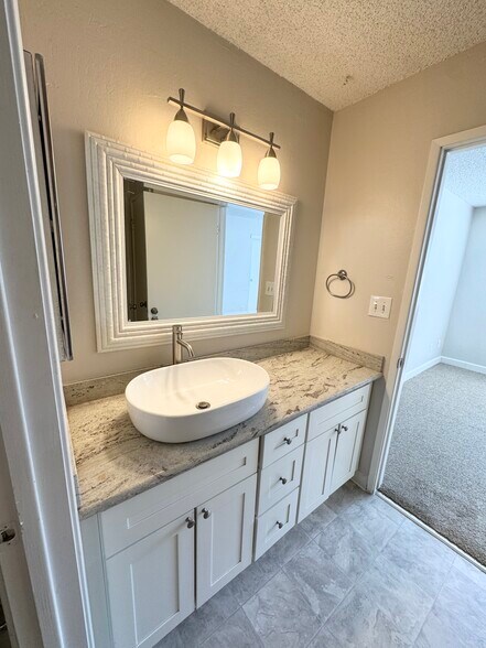 More Photos Of 1043 39th St, Sacramento Apartments For Sale