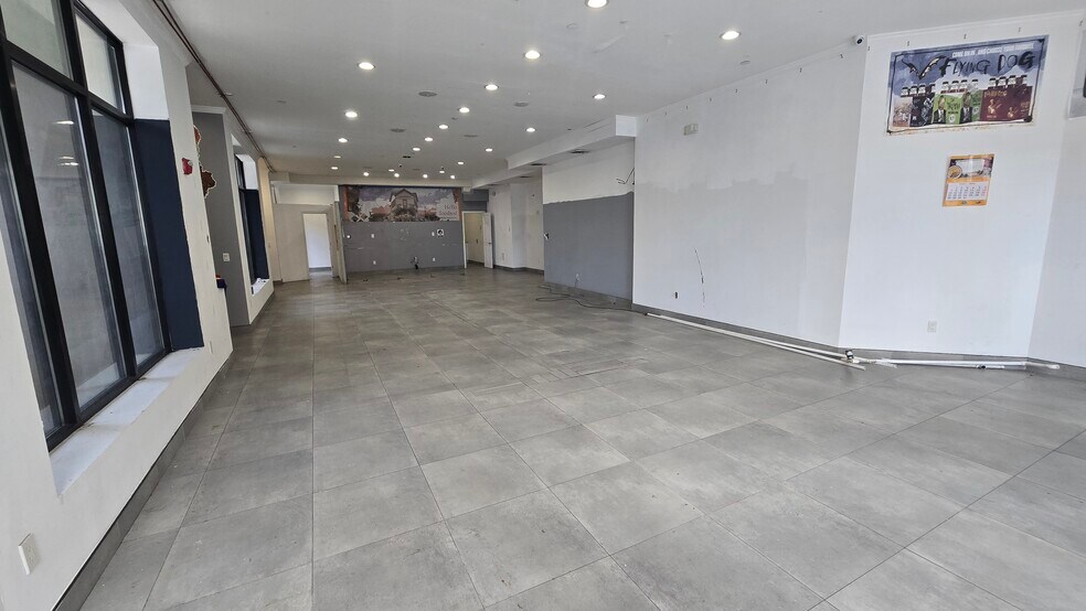 More Photos Of 28-22 Astoria Blvd, Astoria Apartments For Lease