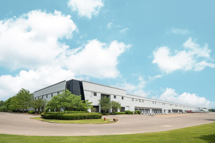 More Photos Of 5300 Hickory Hill Rd, Memphis Distribution For Lease