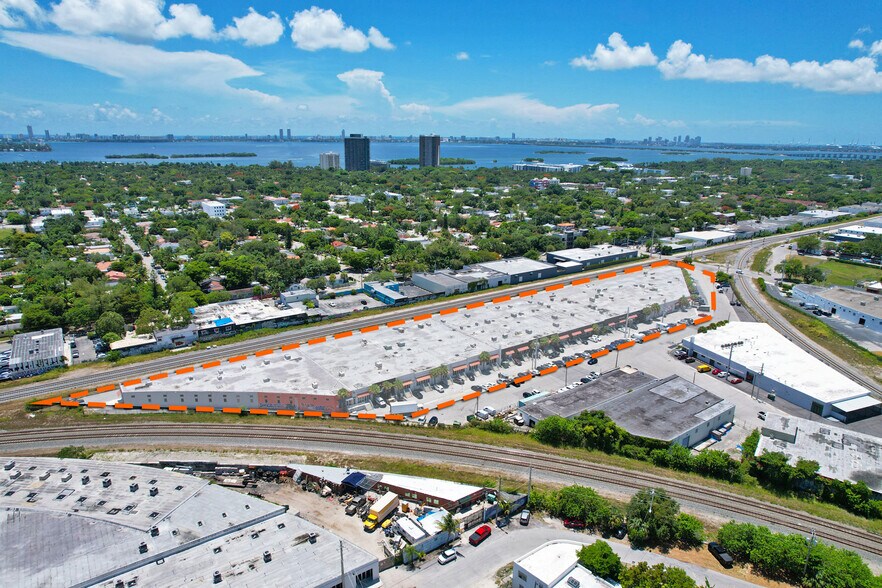 More Photos Of 7201-7275 NE 4th Ave, Miami Showroom For Lease