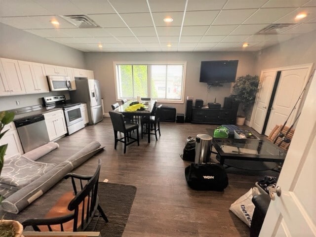 More Photos Of 81 Munson St, Milford Warehouse For Sale