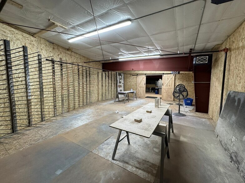 More Photos Of 645 Sandpiper Trl, Cottage Grove Warehouse For Lease