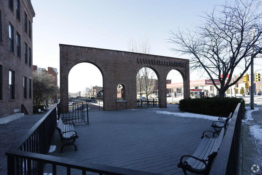 More Photos Of 91 Dutton St, Lowell Restaurant For Sale