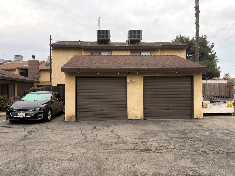 More Photos Of 4412 Isla Verde St, Bakersfield Multifamily For Sale