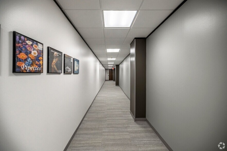 More Photos Of 720 N Post Oak Rd, Houston Office For Lease