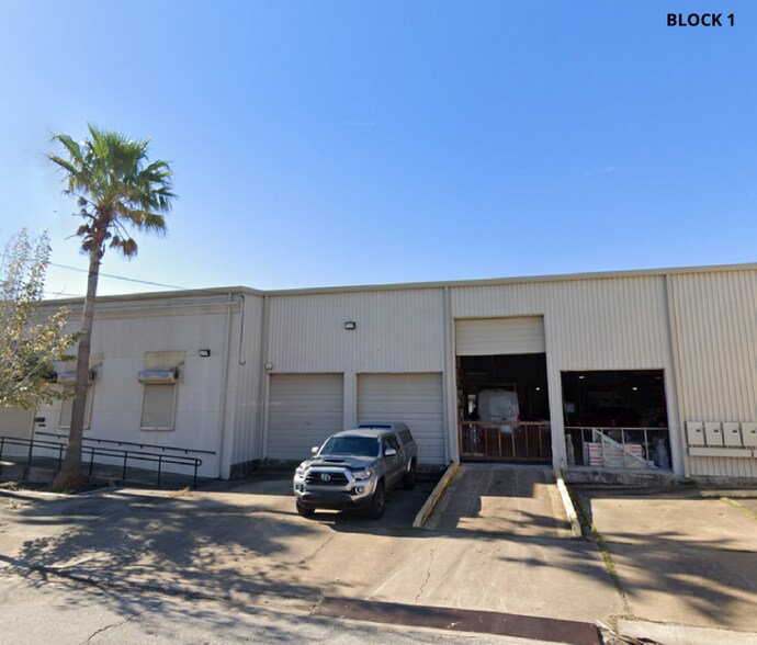 More Photos Of 2022 Milby St, Houston Warehouse For Sale
