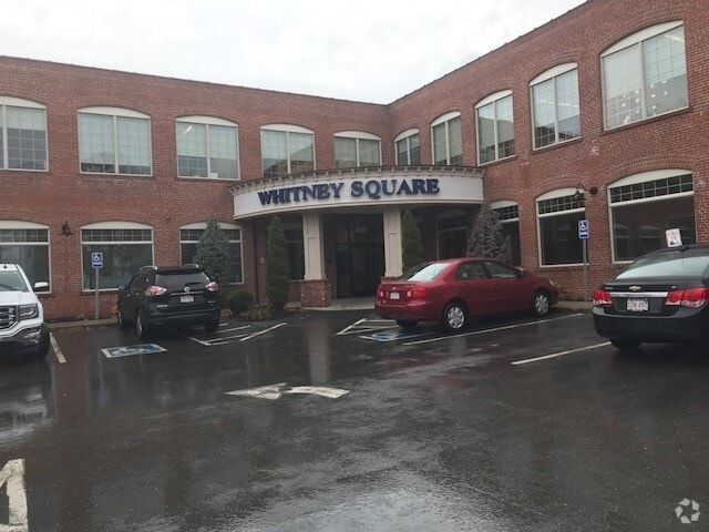 More Photos Of 40 Spruce St, Leominster Medical For Lease