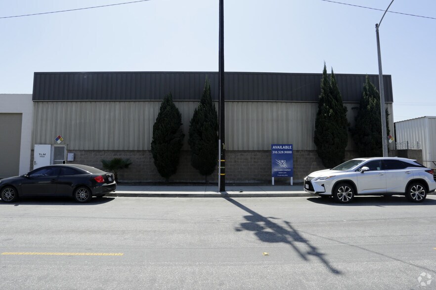 More Photos Of 1422 W Gaylord St, Long Beach Warehouse For Sale