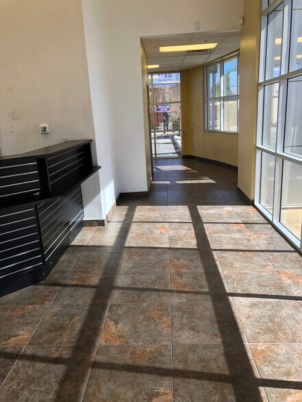 More Photos Of 74180 Highway 111, Palm Desert General Retail For Sale