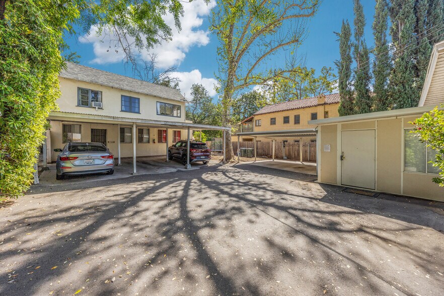 More Photos Of 1562 N Lake Ave, Pasadena Apartments For Sale