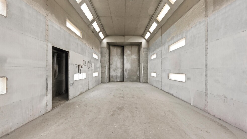 More Photos Of 1722 Morgan Rd, Sunnyside Warehouse For Sale