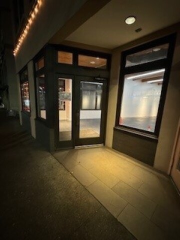 More Photos Of 3415 Fremont Ave N, Seattle Office For Lease