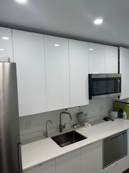 More Photos Of 4770 Biscayne Blvd, Miami Office Residential For Sale