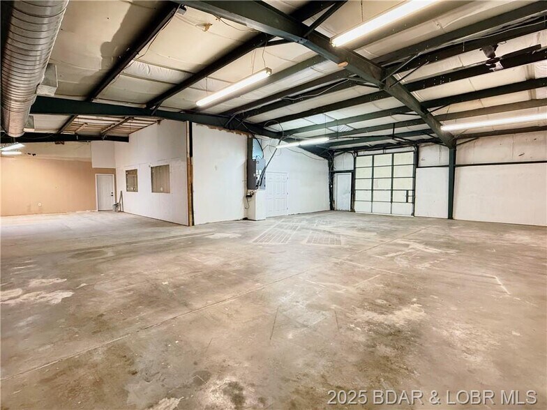 More Photos Of 1192 S Business Route 5, Camdenton Industrial For Sale