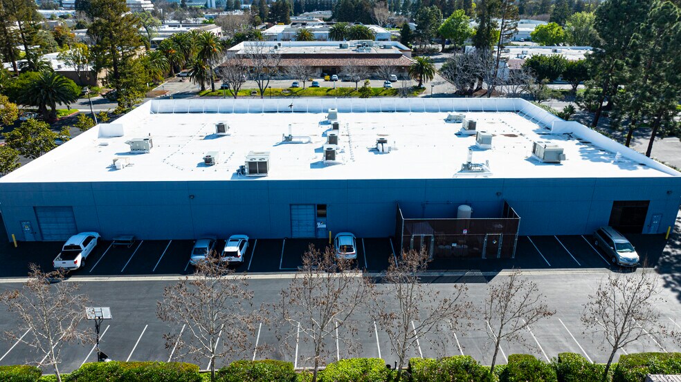 More Photos Of 501 Mercury Dr, Sunnyvale Research And Development For Lease