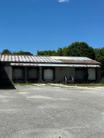 More Photos Of 131 S Varnell Rd, Tunnel Hill Distribution For Sale