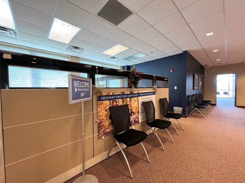 More Photos Of 110 Capital Dr, Knoxville Office For Sale