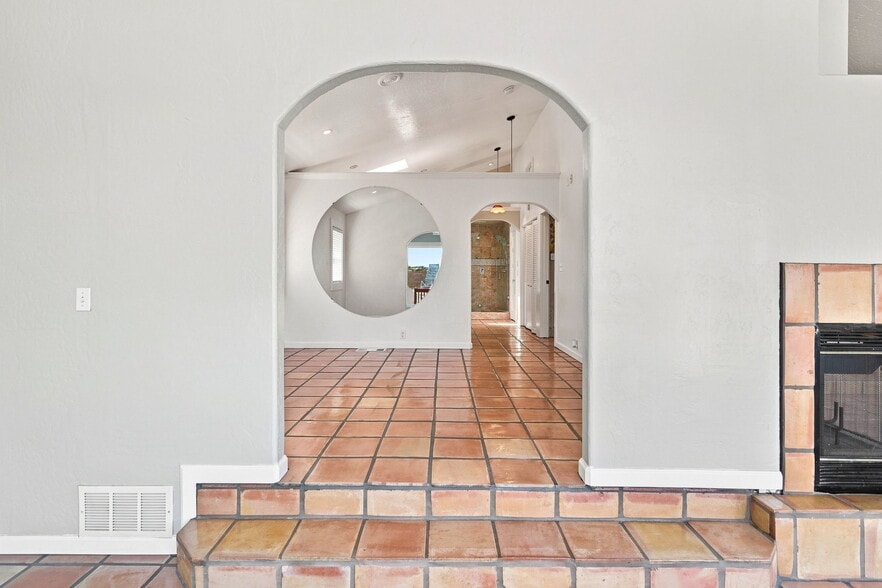 More Photos Of 1135 5th Ave, Crockett Apartments For Sale