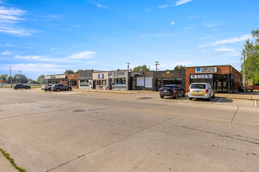 More Photos Of 14730 Champaign Rd, Allen Park Storefront Retail Office For Sale