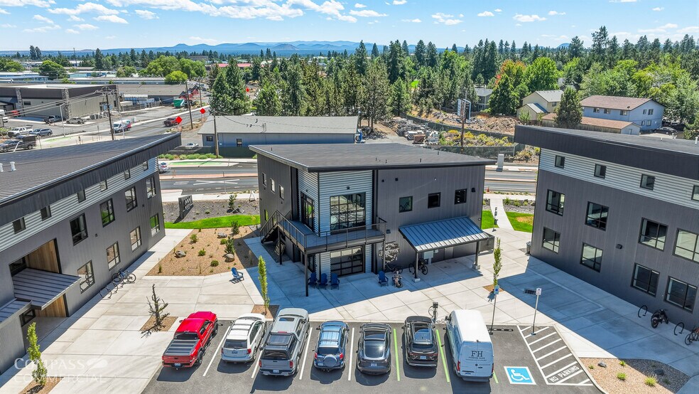 More Photos Of 575 SE 9th St, Bend Unknown For Lease