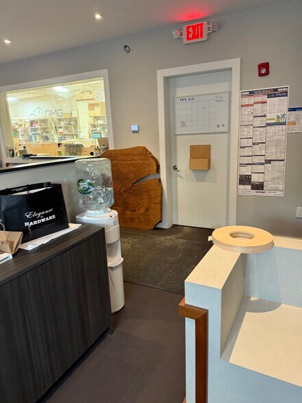 More Photos Of 255 Leonia Ave, Bogota Light Manufacturing For Lease