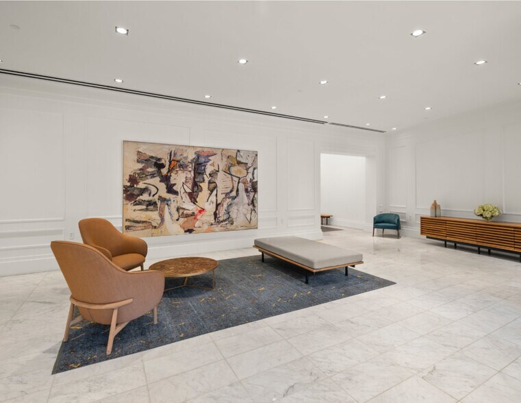 More Photos Of 225 Reinekers Ln, Alexandria Office For Sale