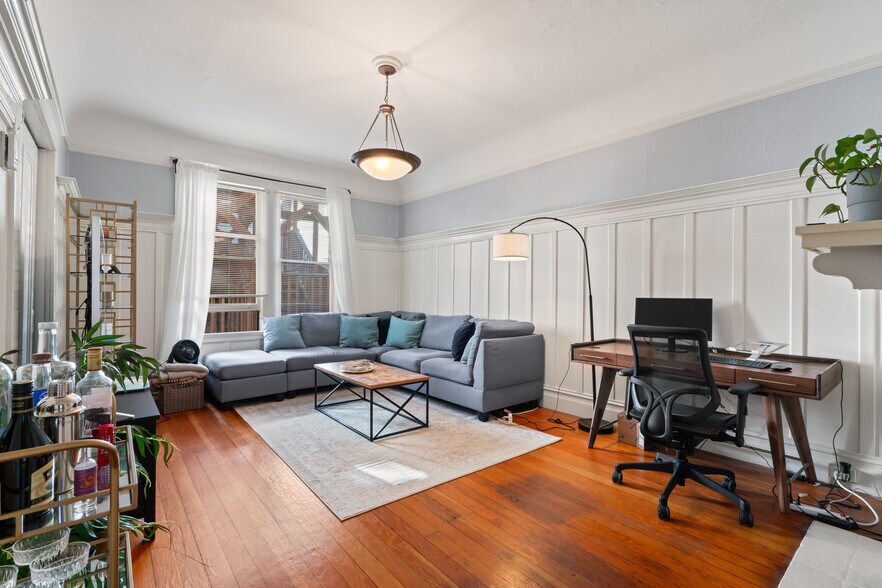 More Photos Of 123-127 Albion St, San Francisco Apartments For Sale