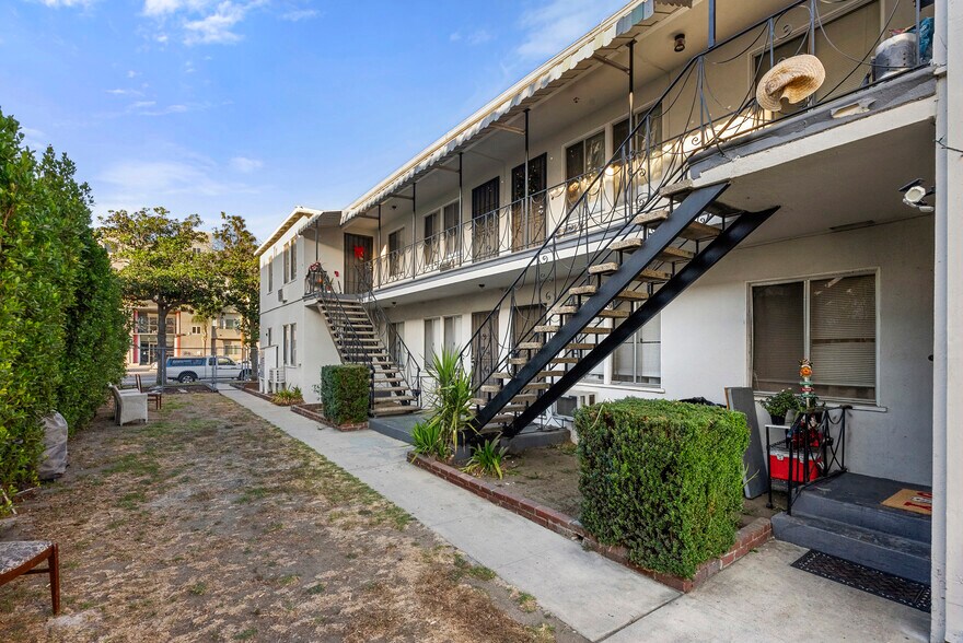 More Photos Of 14324 Roscoe Blvd, Panorama City Apartments For Sale