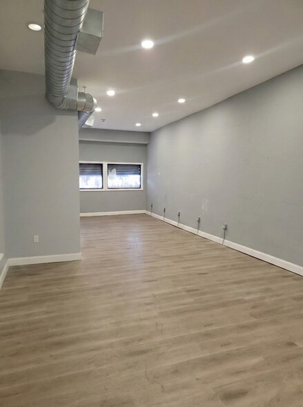 More Photos Of 495 Clinton Ave, Newark General Retail For Lease