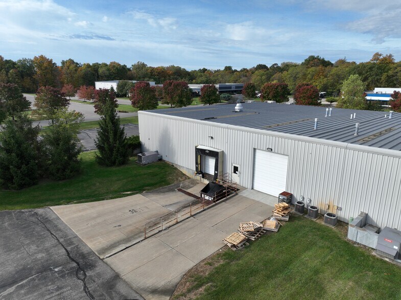 More Photos Of 136 Commerce Blvd, Loveland Warehouse For Sale