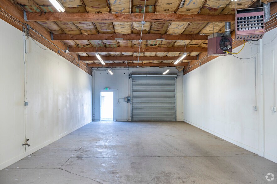 More Photos Of 340 Freeport Blvd, Sparks Flex For Lease