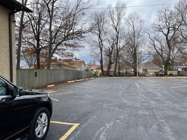 More Photos Of 901 N Prospect Ave, Springfield Freestanding For Sale