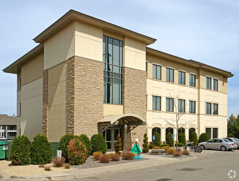 More Photos Of 971 Sibley Memorial Hwy, Lilydale Office For Lease