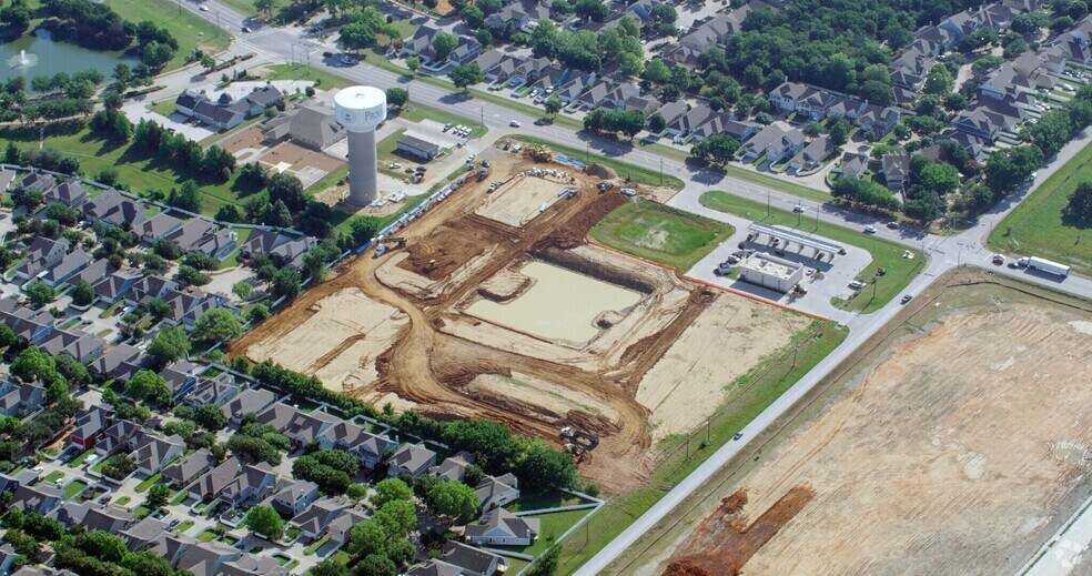 More Photos Of NWQ Main & Fishtrap Rd., Providence Village Unknown For Lease