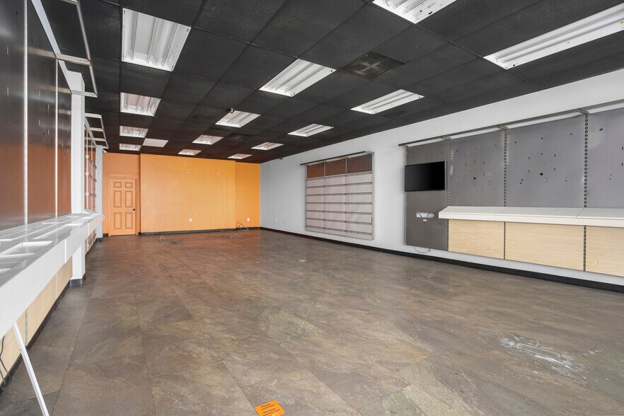 More Photos Of 4218-4222 E Lancaster Ave, Fort Worth Freestanding For Lease