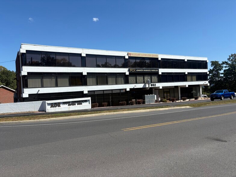 Primary Photo Of 952 Seton Dr, Cumberland Medical For Lease