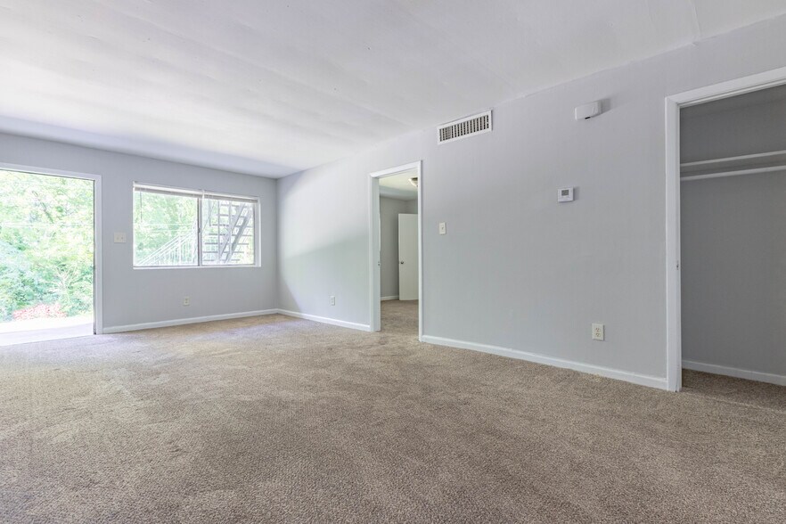 More Photos Of 1944 Dunlap Ave, East Point Multifamily For Sale