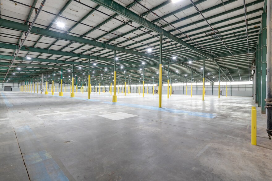 More Photos Of 4601 Welcome All Rd SW, Atlanta Distribution For Sale