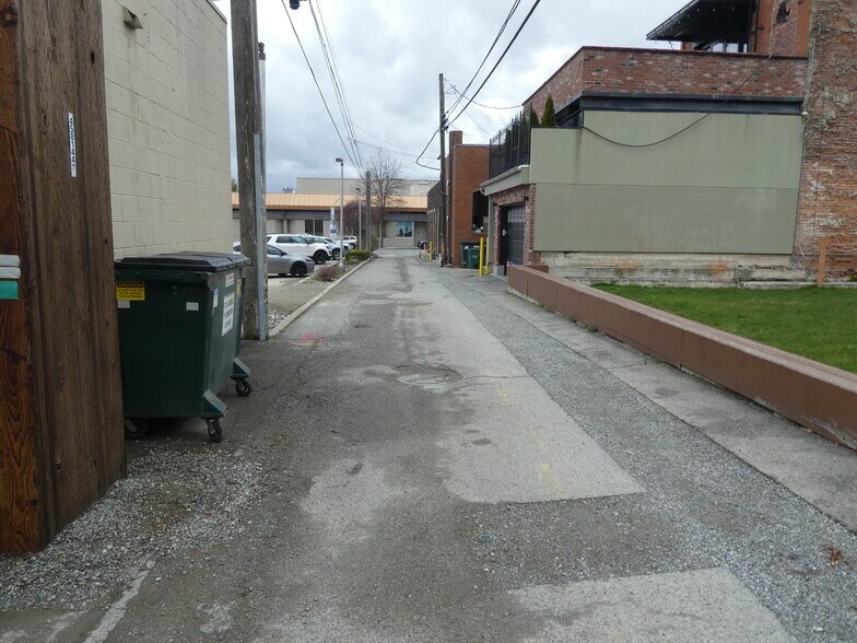 More Photos Of 115 S 4th St, Coeur d'Alene Storefront For Lease