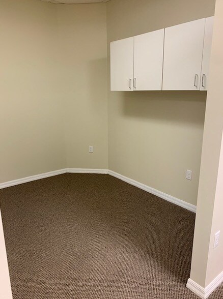 More Photos Of 9220 Bonita Beach Rd, Bonita Springs Medical For Lease