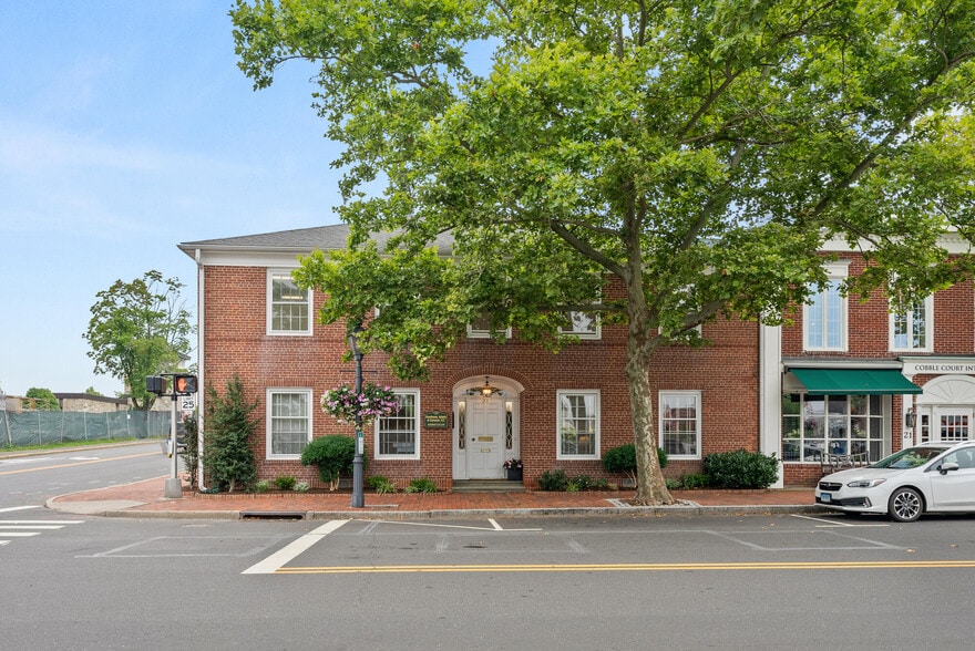 More Photos Of 25 South Ave, New Canaan Office Residential For Lease