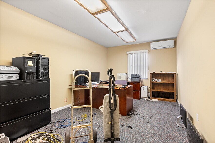 More Photos Of 131-135 Rt-304, Nanuet Freestanding For Sale