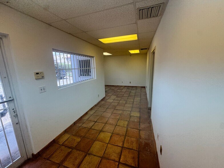 More Photos Of 10855 NW 29th St, Doral Light Manufacturing For Lease